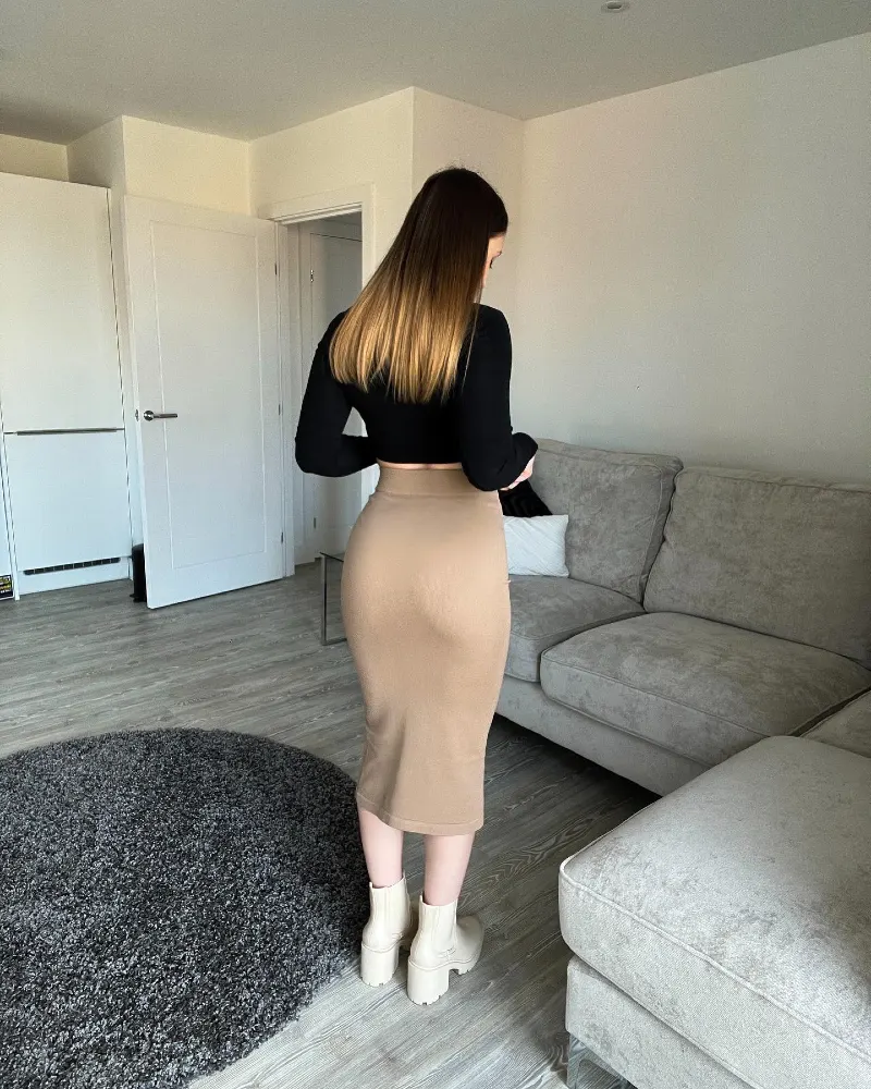 Modern Neutrals with Chunky Chelsea Boots