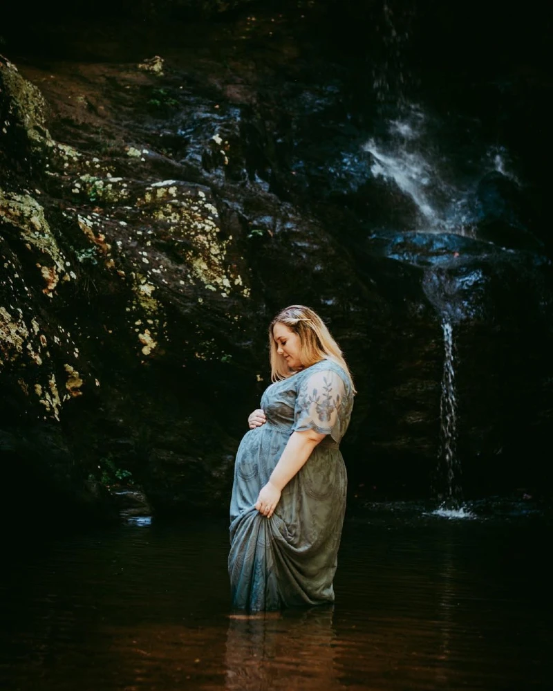 Flowing Embroidered Maternity Gown for Outdoor Photoshoots