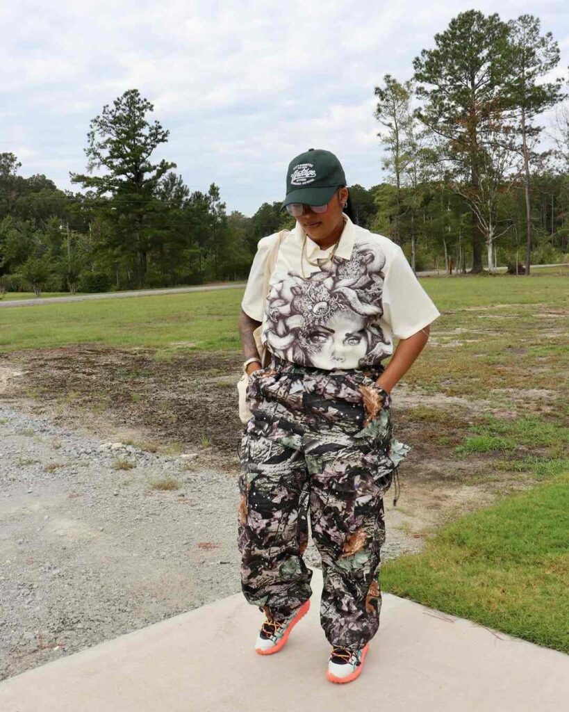 Oversized Hoodie with Cargo Pants Look