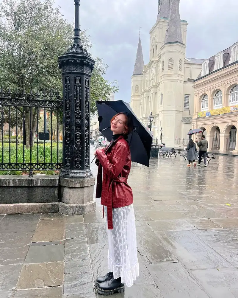 Chic Rainy Day Stroll