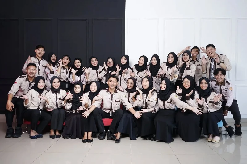 Coordinated Organization Uniform Look