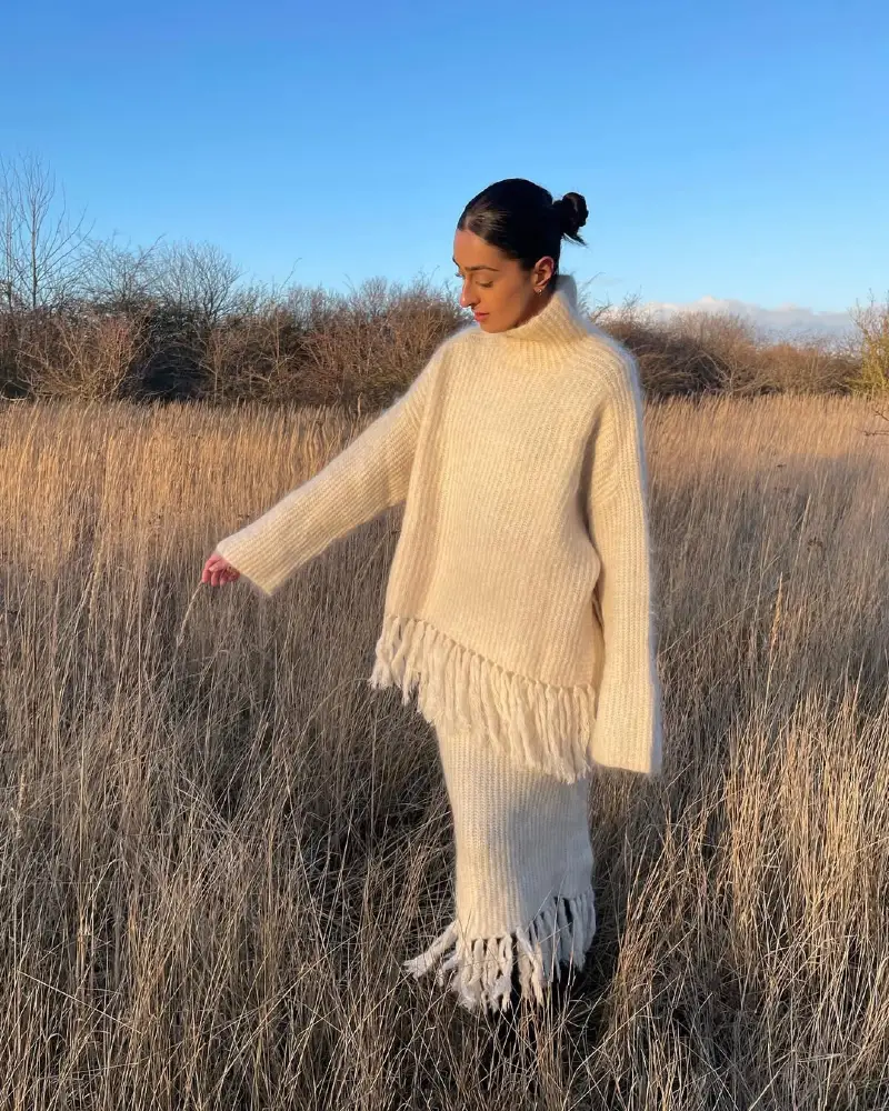 Cozy Elegance in the Field