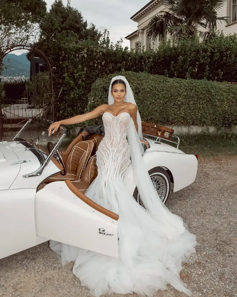 Glamorous Vintage Bride