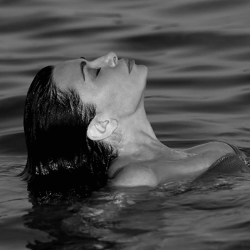 Minimalist Water Surrender