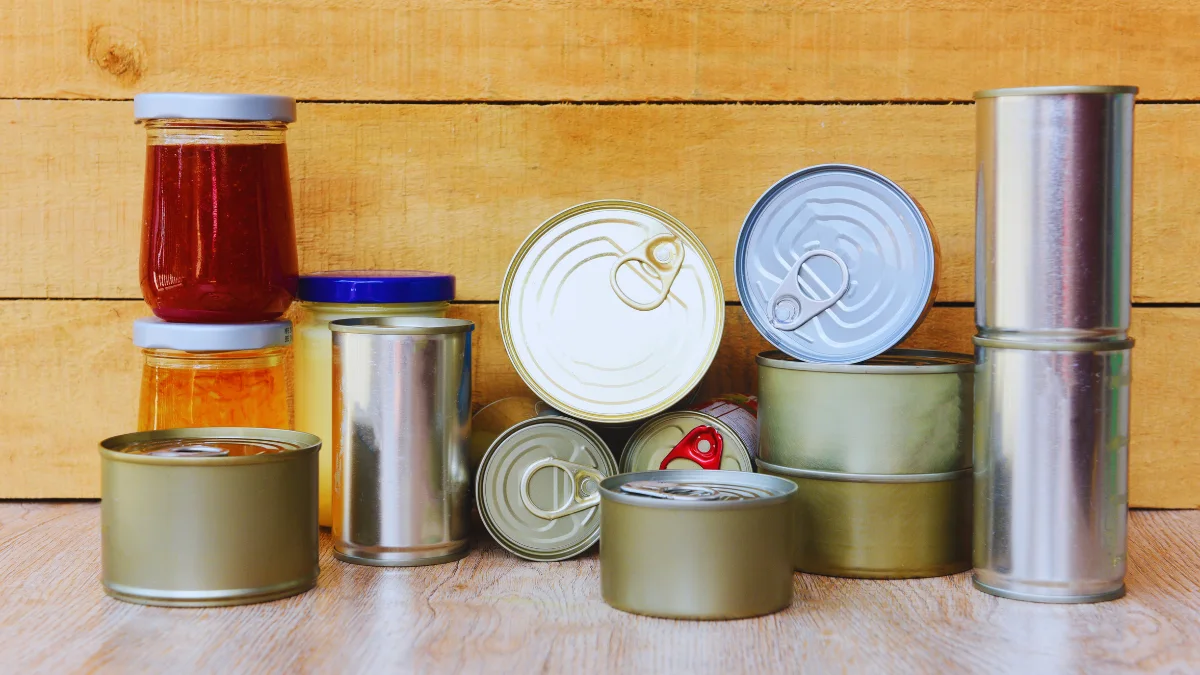 Switch to Glass or Metal Food Containers