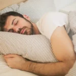 14 Best Foods to Eat Before Bed for Better Sleep and Weight Loss