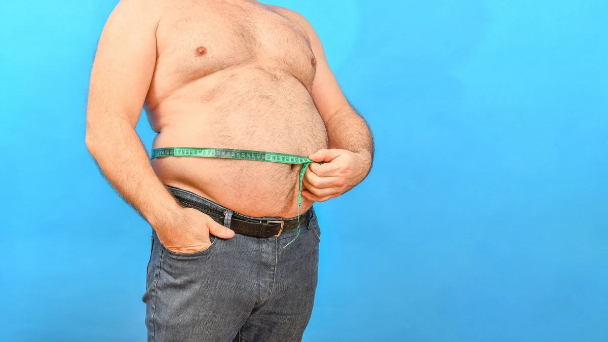 11 Eating Rules That Flatten Belly Overhang After 45, According To Fitness Certified