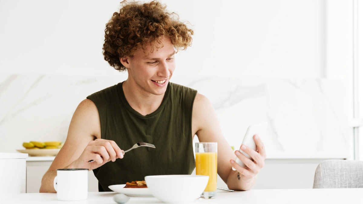 The "Protein Threshold": Why Eating Less Than 30g at Breakfast Accelerates Muscle Loss