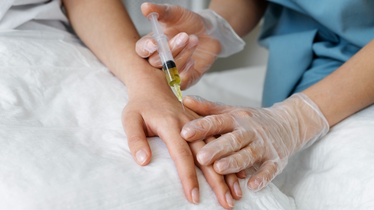 injecting arm